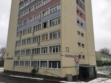 Pożar w bloku przy Kosmonautów. Nie żyje 80-letnia lokatorka