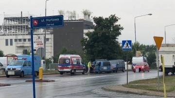 Konin. Uderzył w samochód PWiK-u. Kolizja na ul. Poznańskiej