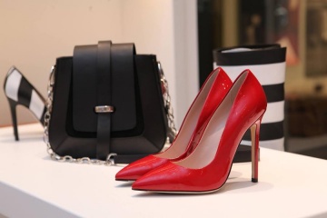 Jakie buty do biura? Popularne fasony dla kobiet