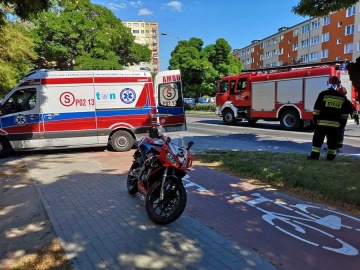Zderzenie motocykla z volkswagenem na Wyszyńskiego w Koninie