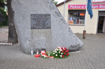 Uczcili pamięć więźniów obozu pracy w konińskim Czarkowie