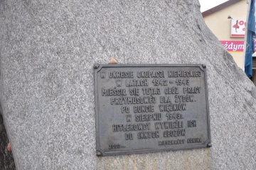 Uczcili pamięć więźniów obozu pracy w konińskim Czarkowie