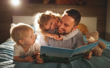 Top 10 książek o wychowywaniu dzieci, które powinien przeczytać każdy rodzic