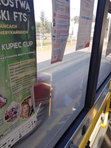 Estetyczne ramki zamiast plakatów w autobusach konińskiego MZK