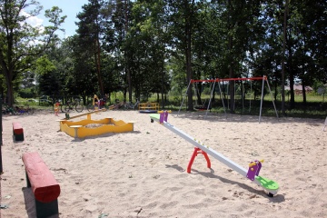 Otwarto dwa nowe place zabaw dla najmłodszych w gminie Kramsk