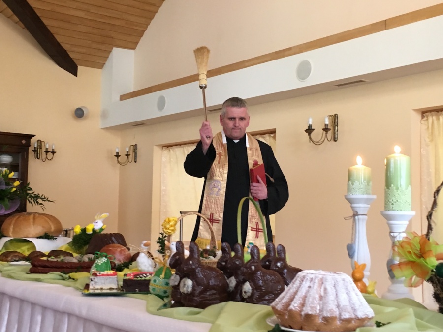 W Licheniu poświęcono największą święconkę w regionie