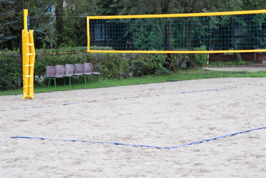 Miłośnicy sportów plażowych mają nowe boisko w Gosławicach
