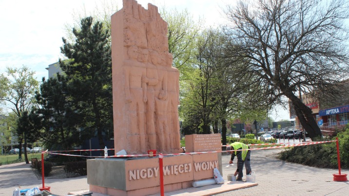 Rozpoczął się remont pomnika „Nigdy więcej wojny” w Turku
