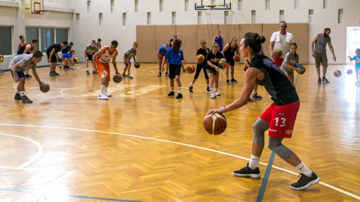 Wysoka frekwencja na treningu z zawodniczką Basket Ligi Kobiet