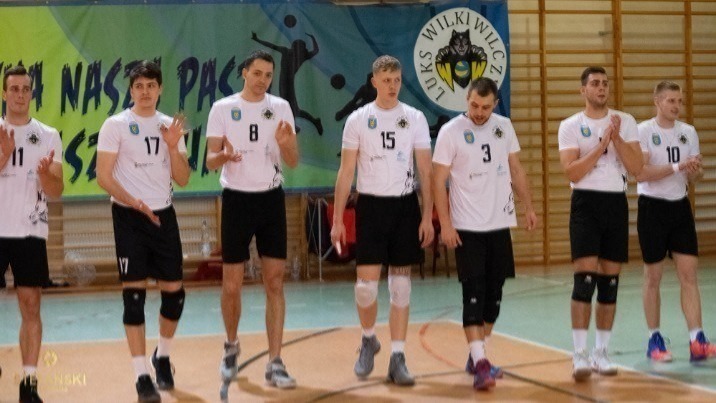 Turniej półfinałowy II ligi siatkówki zawieszony przez PZPS