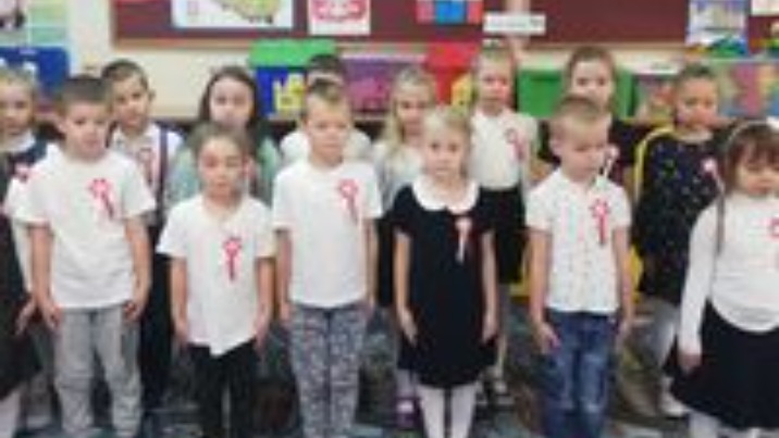 Konin. Przedszkolaki z "Bolka i Lolka" uczciły Święto Niepodległości