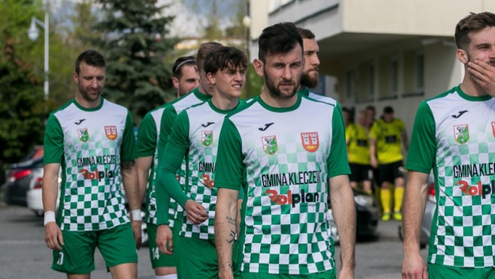 Piłkarska kolejka: Sokół Kleczew zagra o odzyskanie pozycji lidera